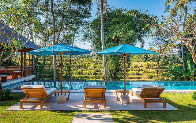 Villa Rusa Biru