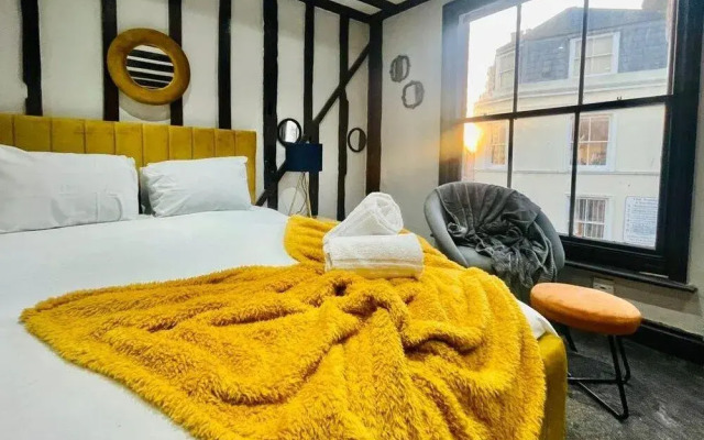 Gorgeous Hasting House