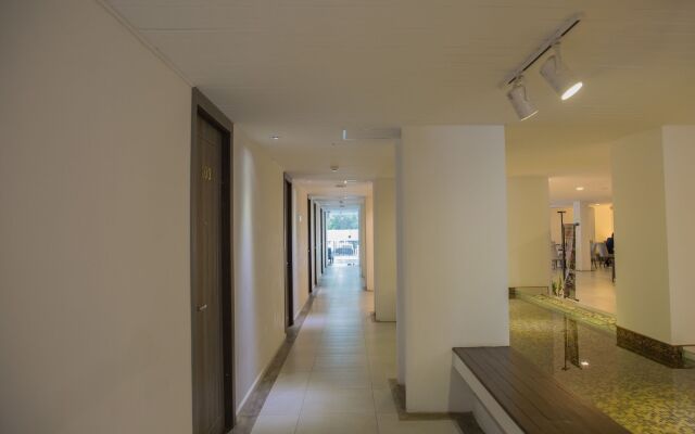 B2 Riverside Premier Resort
