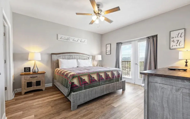 Eagles Landing 1BR Heaven