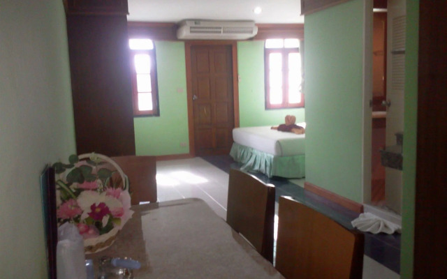 Anchalee Inn