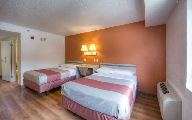 Motel 6 New Haven - Branford, CT