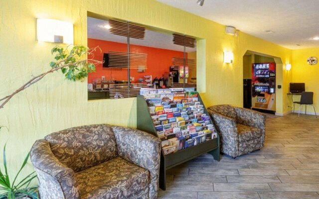 Red Lion Inn & Suites Olathe Kansas City