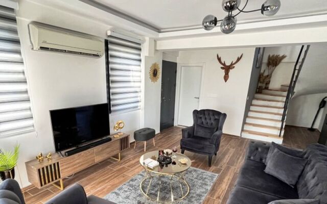 Villa121