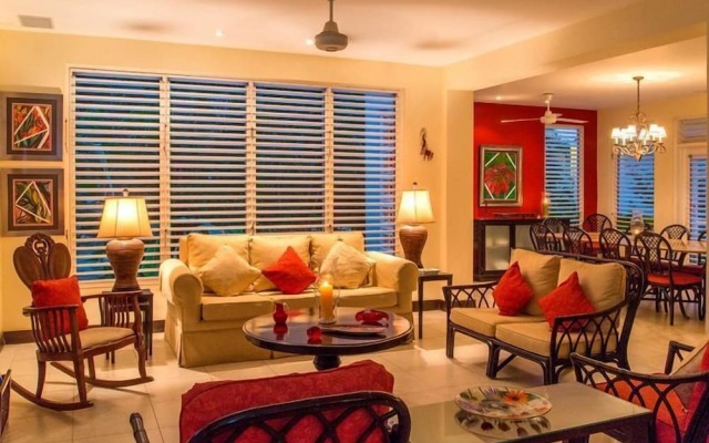 Coral Cove-Discovery Bay 5BR
