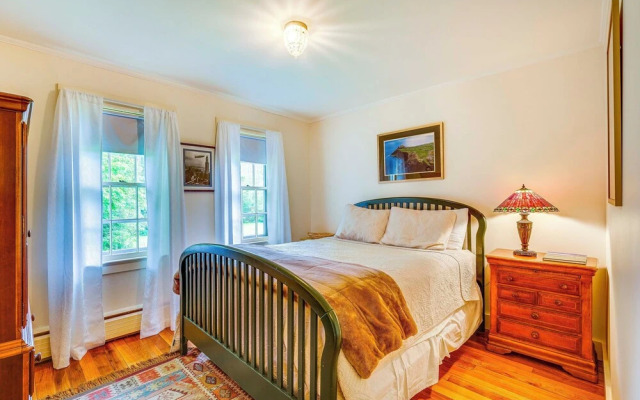 Ambient Manchester Village Apt w/ Deck & Pond!