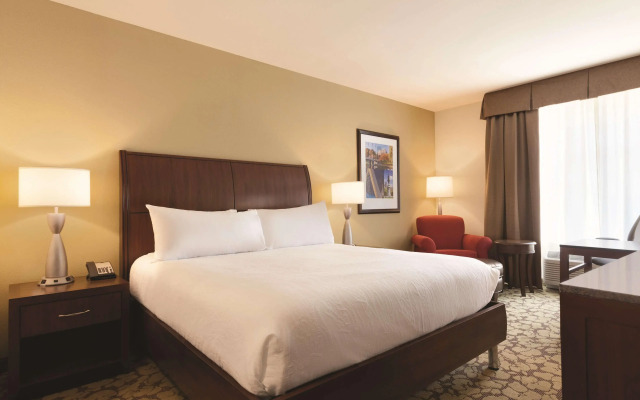 Hilton Garden Inn Boston Logan Airport