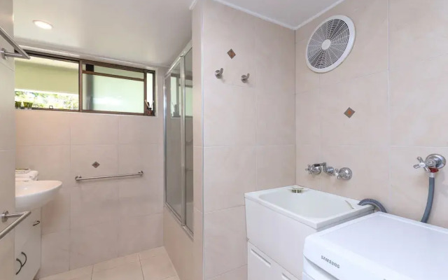 Seascape Holiday-Tropical Reef Apartment