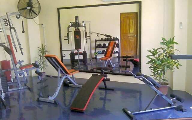 Jonas & Twins Resort