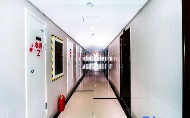 Zhijian Homestay (Zhengxu Hui Poly Cultural Plaza)