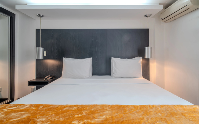 155 Hotel