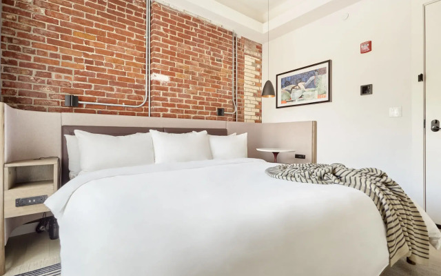 907 Main Hotel Central Square, Sonder by Marriott Bonvoy