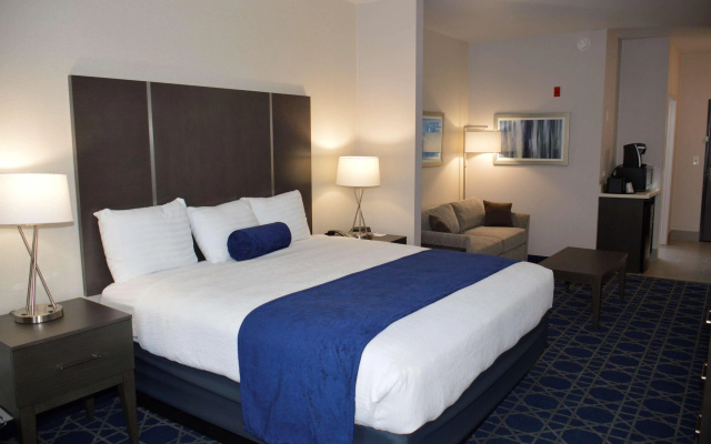 Best Western Plus Rama Inn & Suites