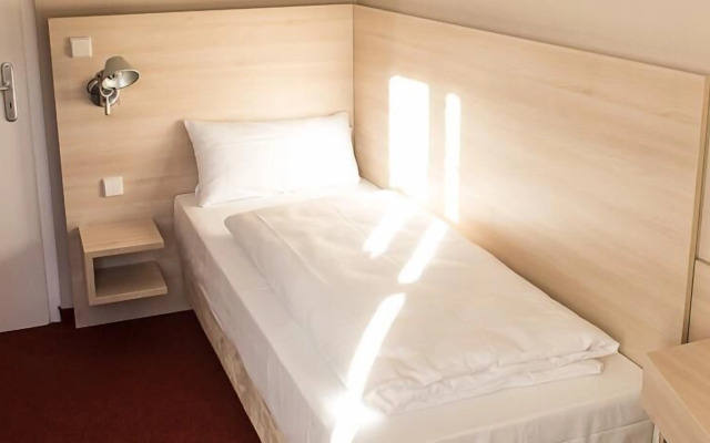 Rasthof & Motel Hermsdorfer Kreuz