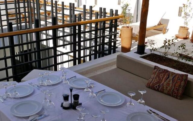 Riad Zebrakaro