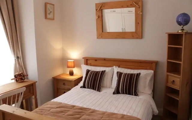 City Centre West End Apartment