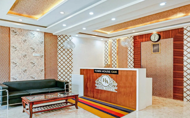 Townhouse OAK Hotel Aditya Residency