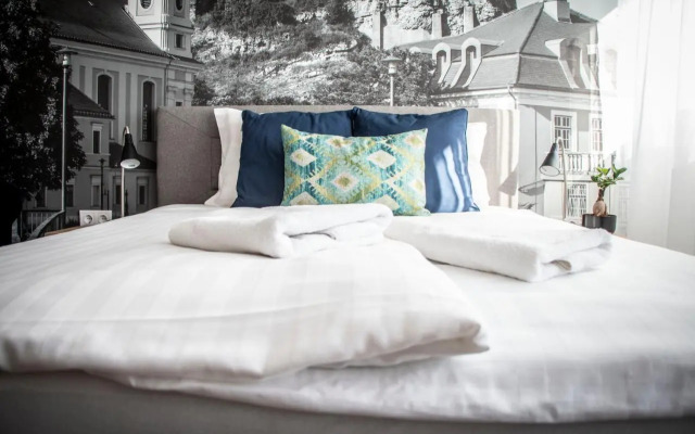 LouLou's Central Apartment with cosy balcony