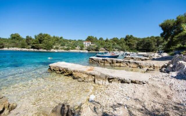 beautiful bay house Duga