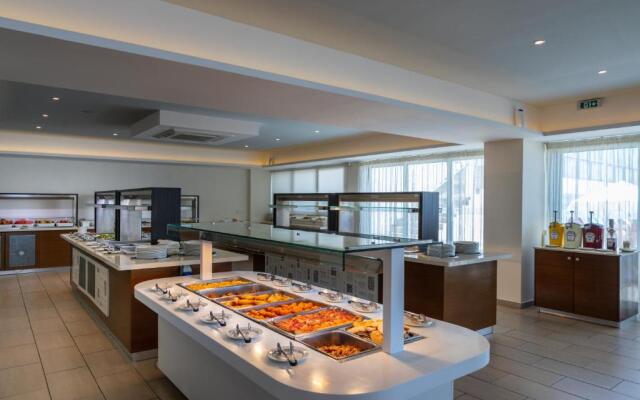 Tofinis Hotel