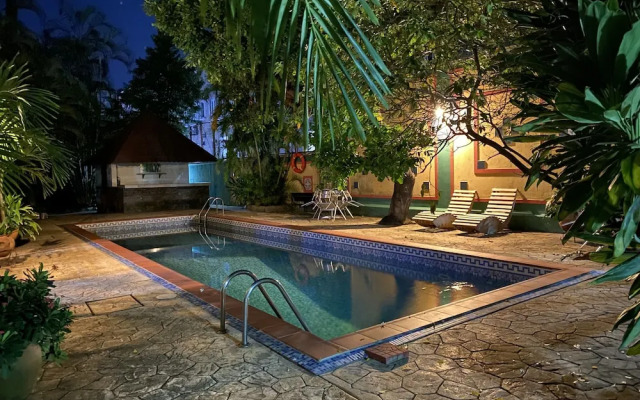 La Cour - Hotels