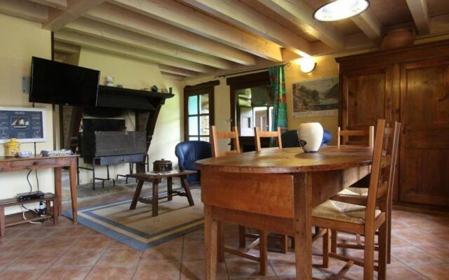 Gîte Villeneuve-d'Allier, 4 pièces, 6 personnes - FR-1-582-208