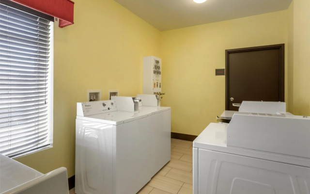 Best Western Plus Gallup Inn & Suites