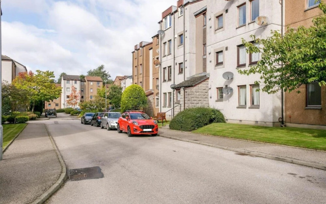 Stylish 2-bed Apartment w/ Kitchen, Ultrafast Wifi