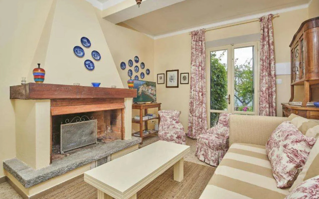 Marciana Hills Apartments