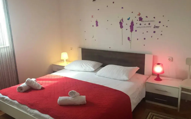 Apartments Roko - Standard One Bedroom Apartment With Shared Terrace