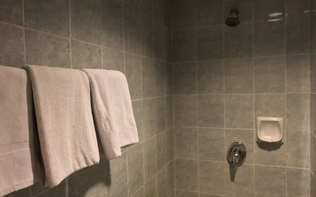 Tang City Hotel, Petaling Street, Merdeka PNB 118 Tower