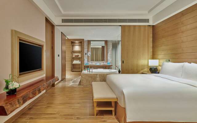 DoubleTree by Hilton Shanwei
