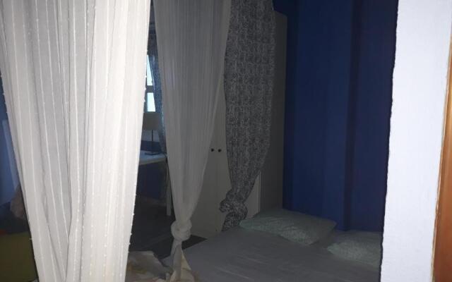 Romantically allured studio next to the center