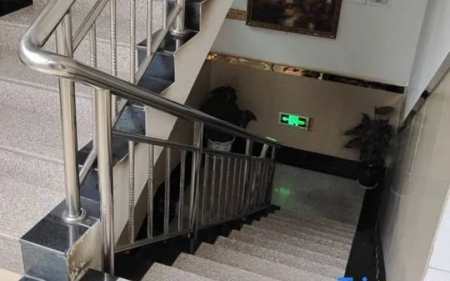 Xixiang Jinle Hotel