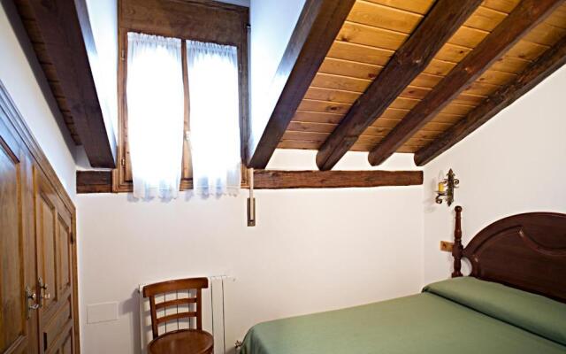 Apartamentos Casa Buisan