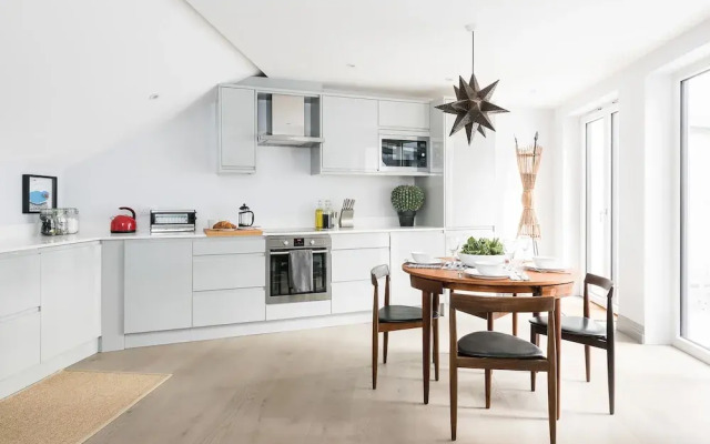 3 Bedroom House with Ensuites and Garden