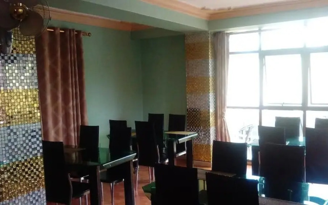 Primera Hotel