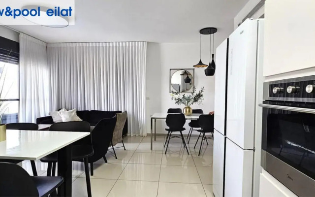 sea view & pool eilat