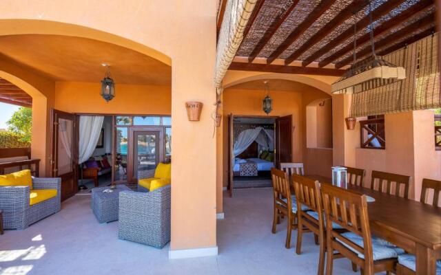 Charming Lagoon Villa Egyptian Style -Sabina 117