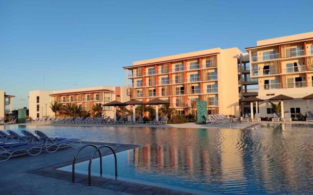 GRAND ASTON Cayo Paredón Beach Resort
