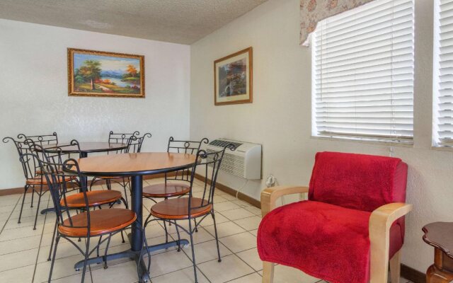 Motel 6 Brighton CO Denver Northeast