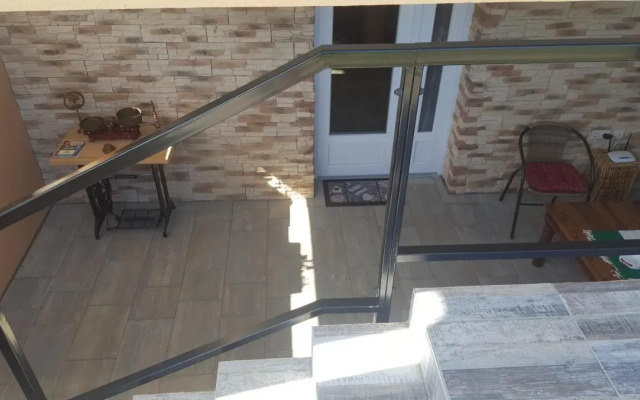 Gyöngyvirág Apartman