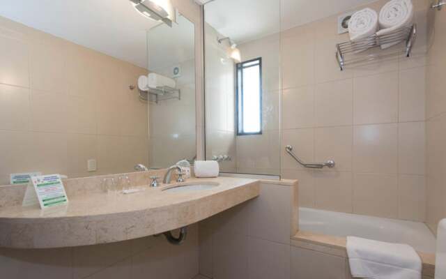 Urquiza Apart Hotel & Suites