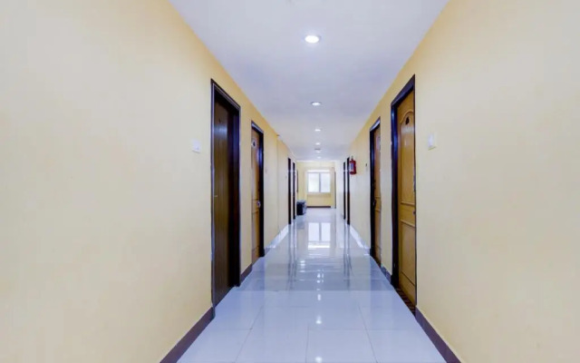 Capital O 72601 Amutha Residency