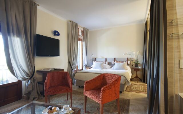 Augustus Hotel & Resort