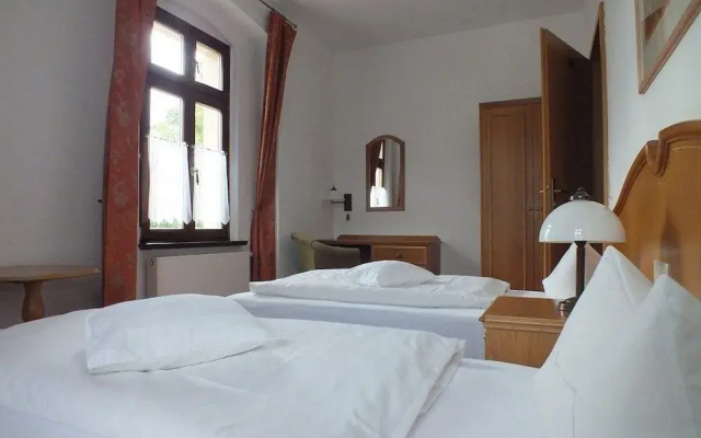 Parkschlößchen Maasdorf