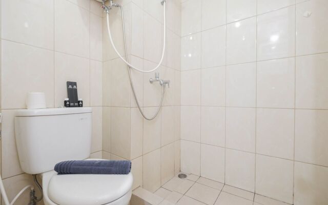 Modern Studio with Great Lake View at Springlake Summarecon Apartment