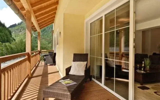 Zwieselstein, Residenz