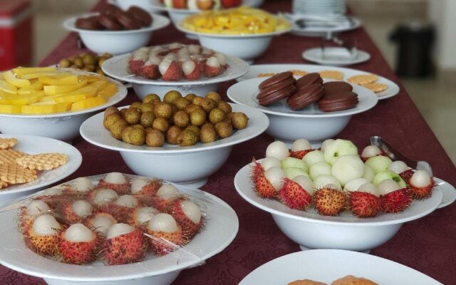 Phu Cuong Beach Hotel