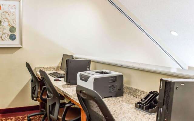 Comfort Inn Fayetteville near Fort Bragg